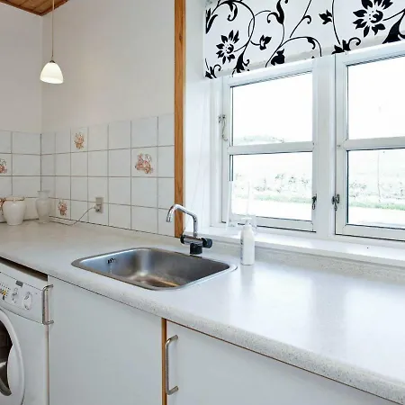 Vakantiehuis Four-Bedroom Holiday Home In Humble 4 Rudkøbing